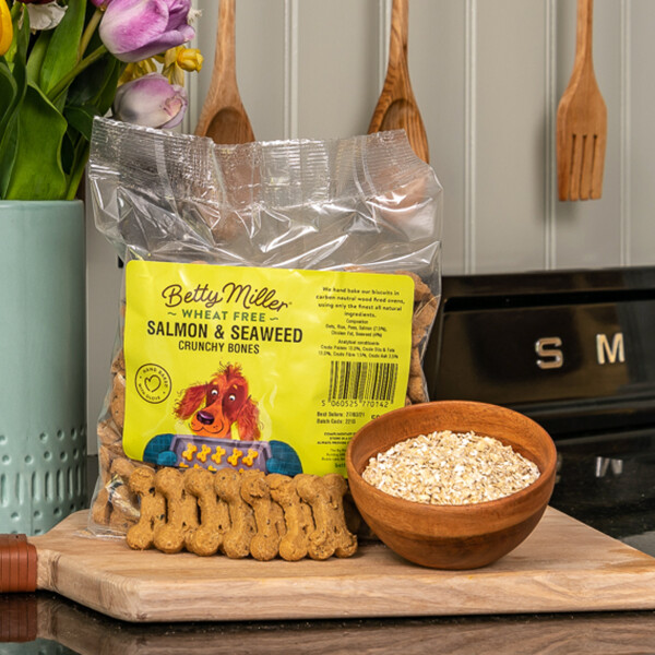 Betty Millers Salmon & Seaweed Bones 400g
