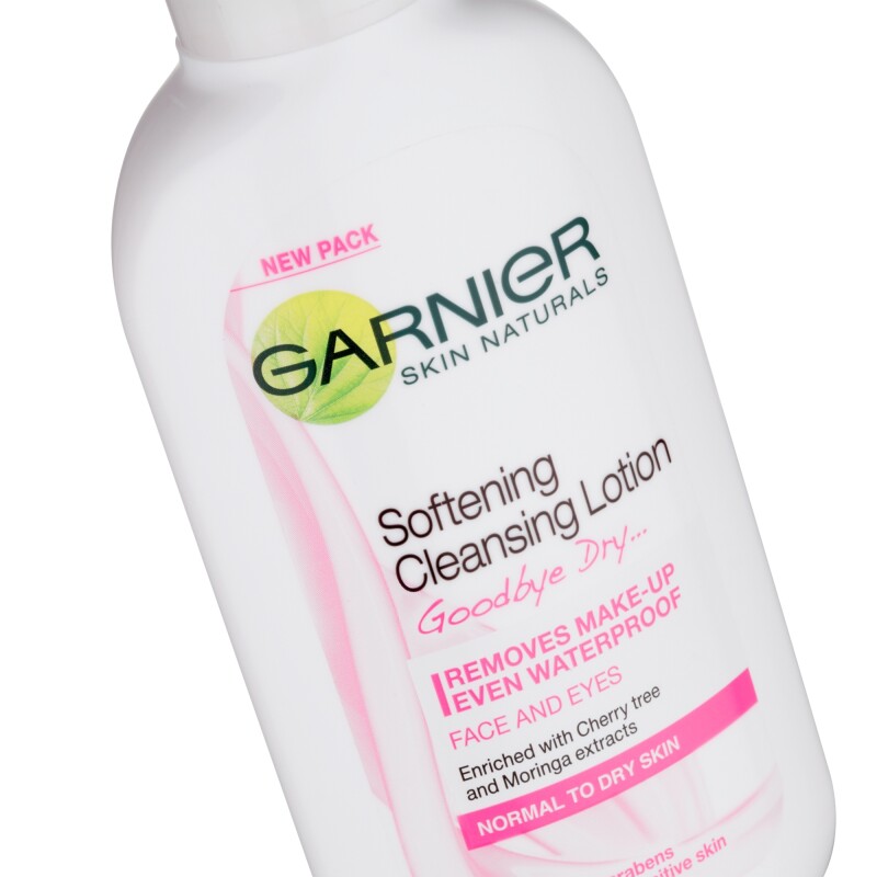 Garnier Skin Naturals Softening Cleansing Lotion