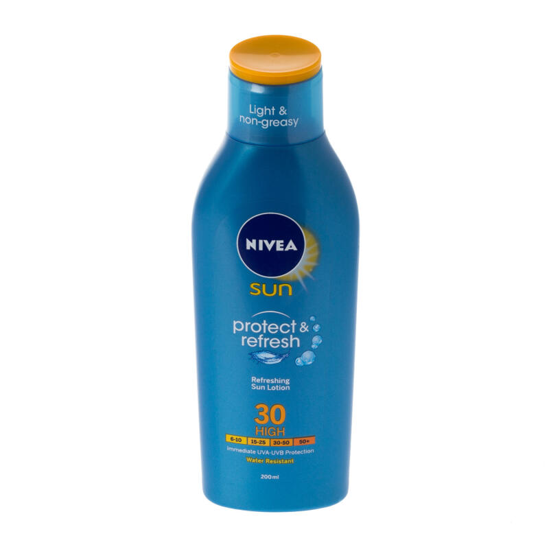 Nivea Protect & Refresh Sun Lotion SPF30