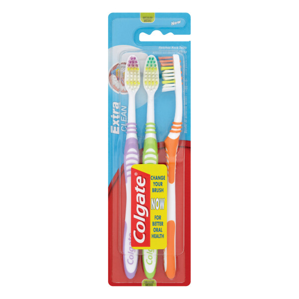 Colgate Extra Clean Medium Toothbrush Triple Pack