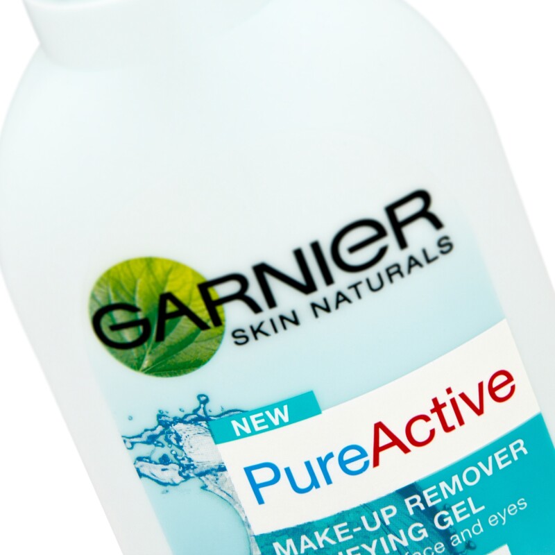 Garnier Skin Naturals Pure Active 2-in-1 Make-Up Remover Gel
