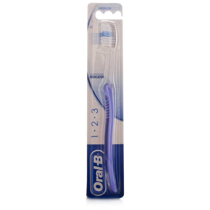 Image of Oral-B Indicator Toothbrush 35 Medium